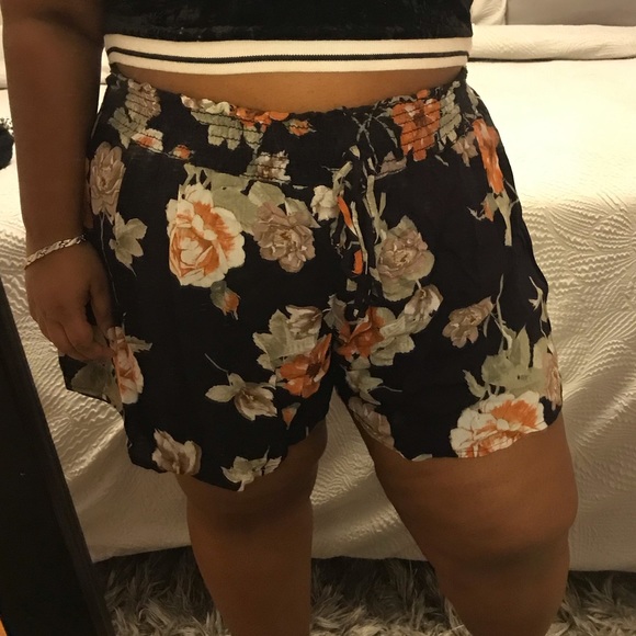Fashion Nova Pants - Plus Fashion Nova Floral Shorts